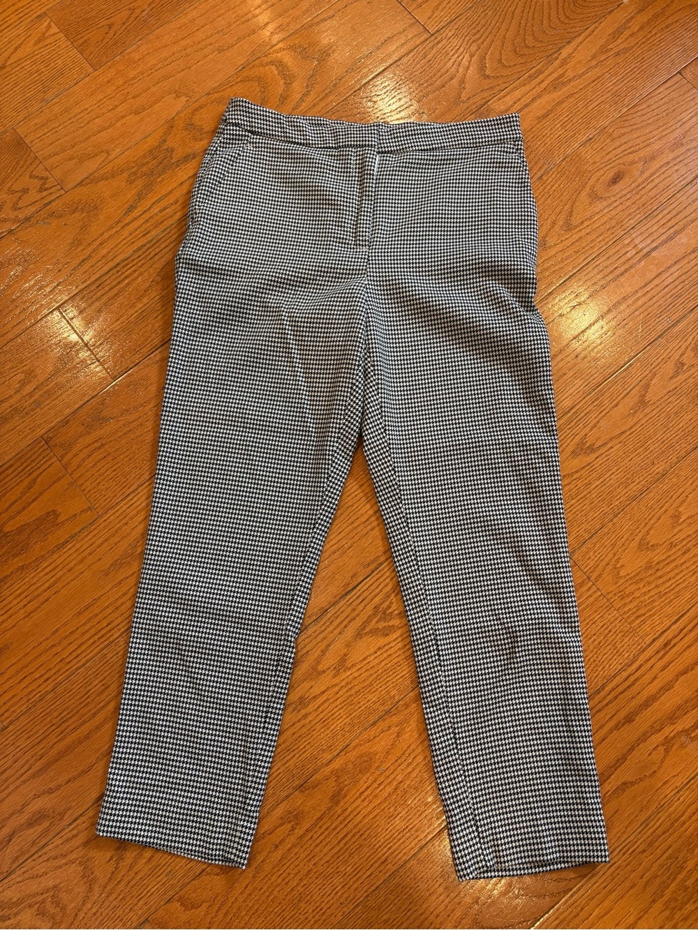 H&M Houndstooth Ankle Pants Size 8 Black White Cropped Trousers Preppy
